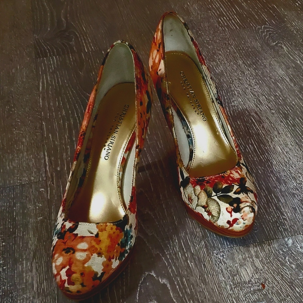 Floral Sandals - Picture 2 of 3